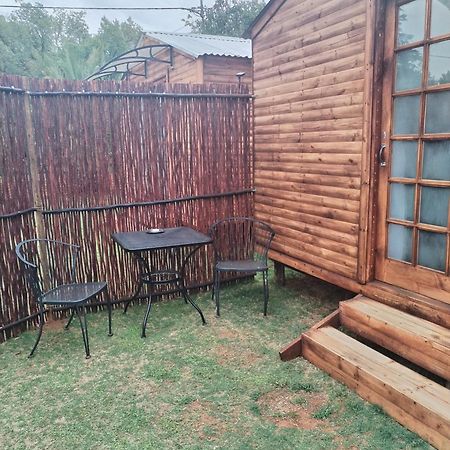 The Olive Branch Cabins Krugersdorp Ngoại thất bức ảnh