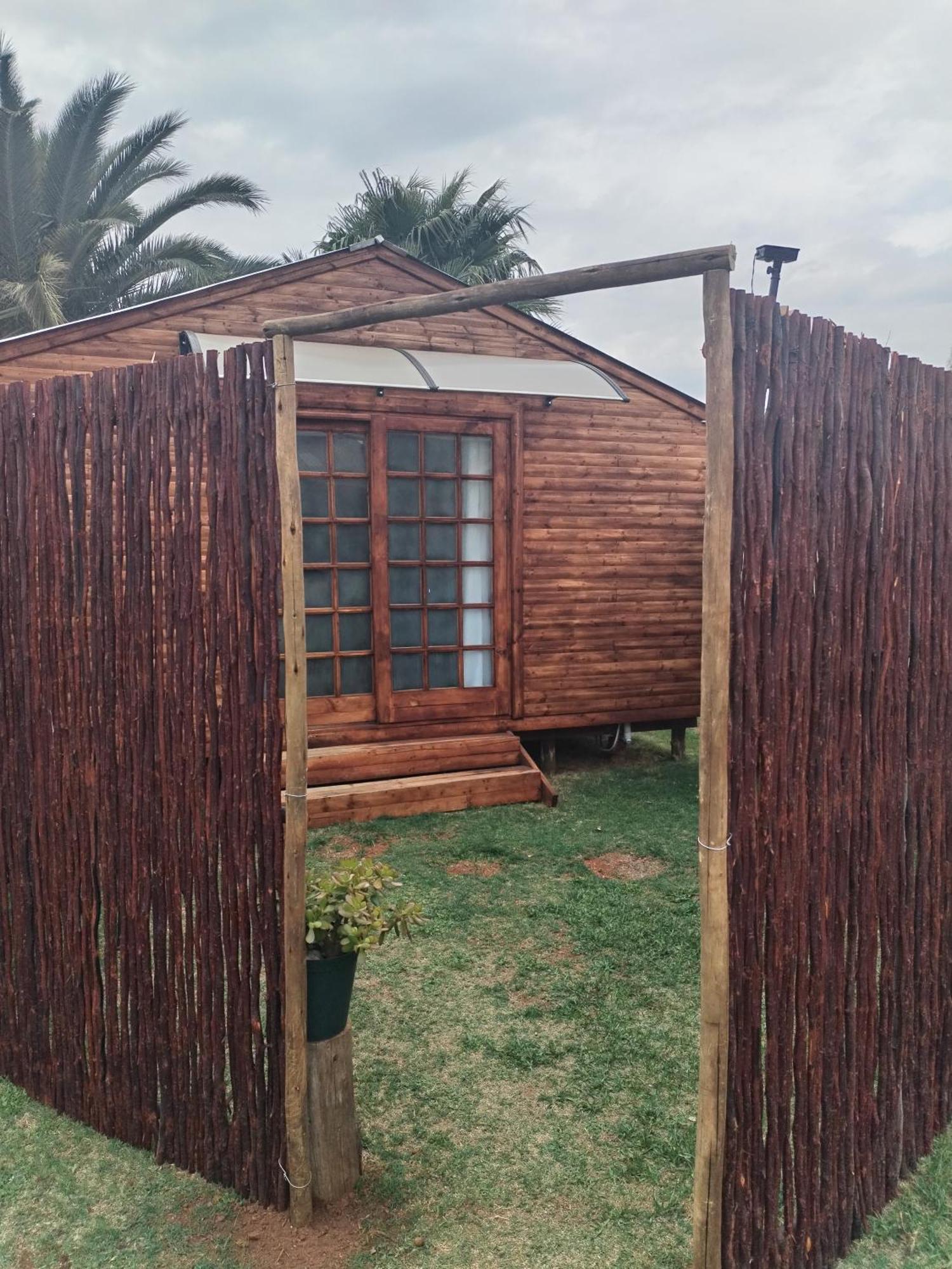 The Olive Branch Cabins Krugersdorp Phòng bức ảnh